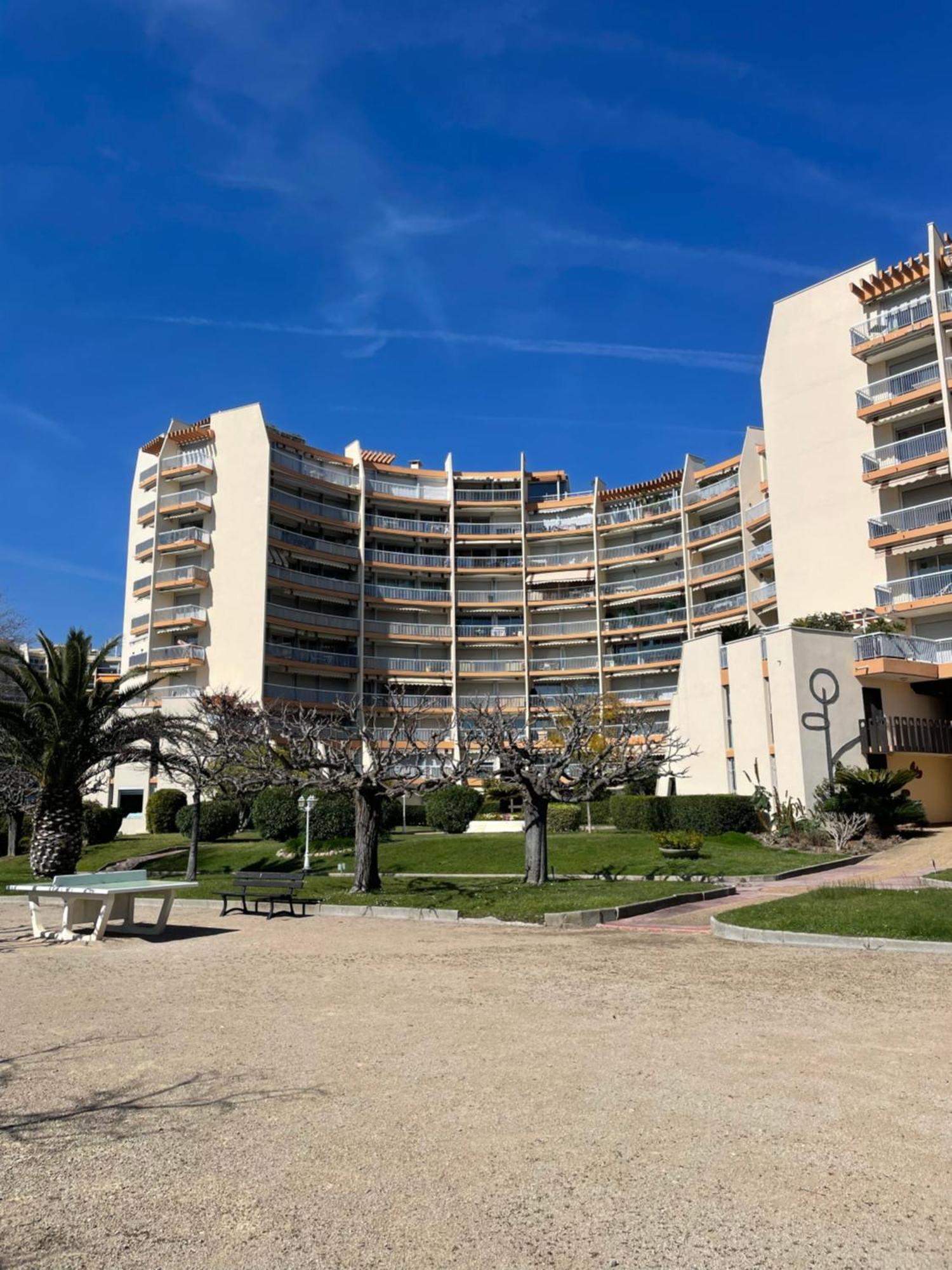 Appartement Jean Bart , Avec Parking Prive, Meuble Tourisme Classe 3 Etoiles Mandelieu-La Napoule Exterior photo