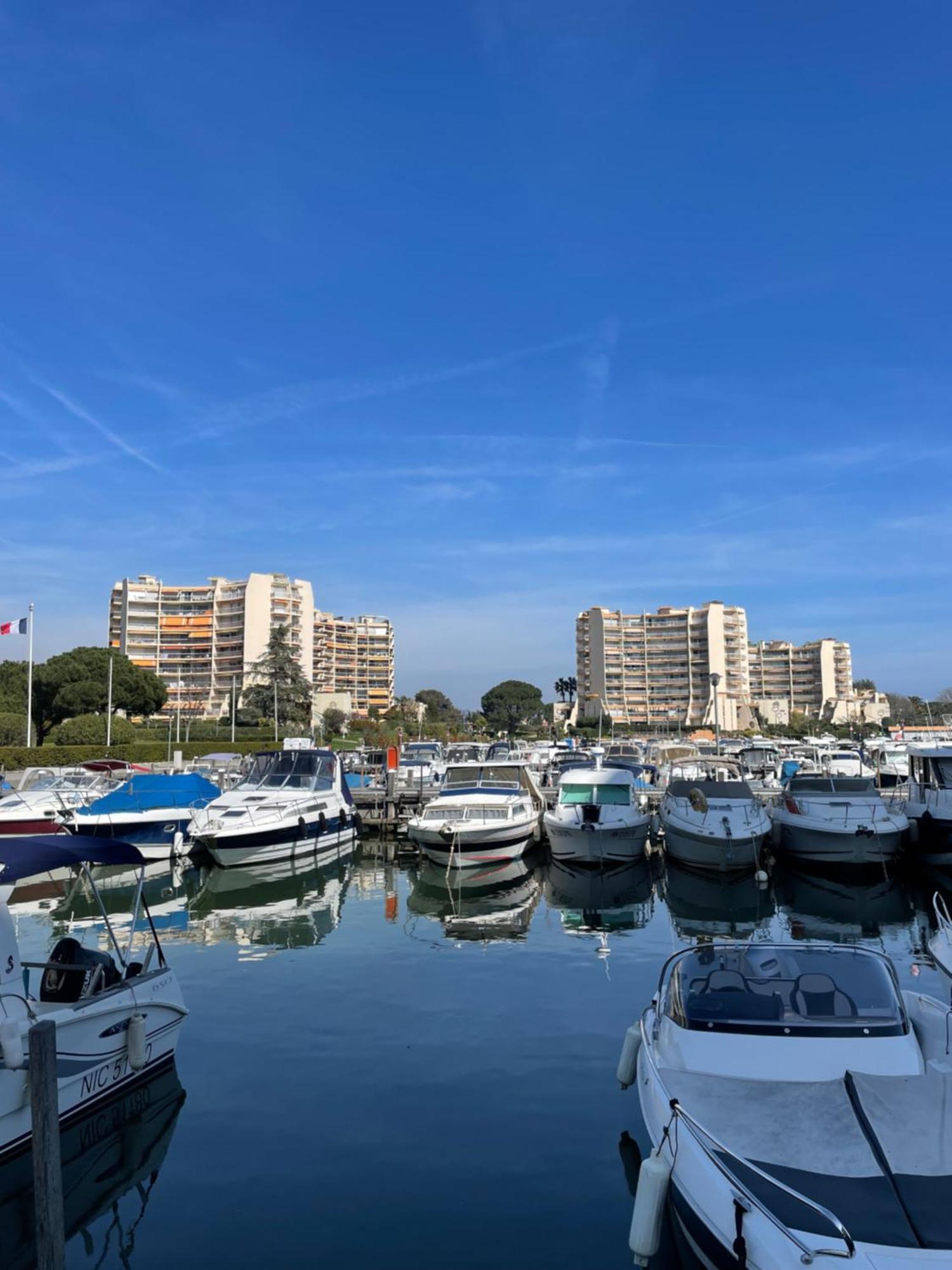 Appartement Jean Bart , Avec Parking Prive, Meuble Tourisme Classe 3 Etoiles Mandelieu-La Napoule Exterior photo